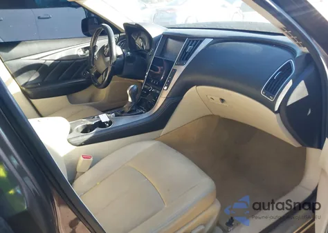 2015 Infiniti Q50 Premium z USA, uszkodzony, nr VIN JN1BV7AP8FM354075